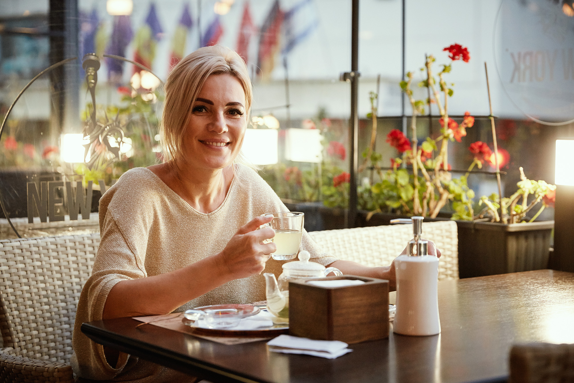 Restaurantele „New York” și „Zaxi” din Chișinău, bucuroase să-și primească oaspeții cu servicii sigure, bucătărie variată și atmosferă specială