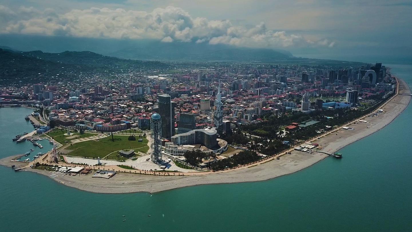 Orașul Batumi a devenit focar de răspândire a virusului COVID-19. Georgia înregistrează număr record de infectări