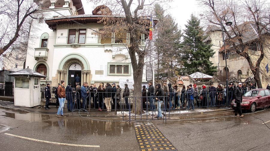 inquam-photo-ambasada-republicii-moldova-alegeri-parlamentare-bucuresti-23642-900×506