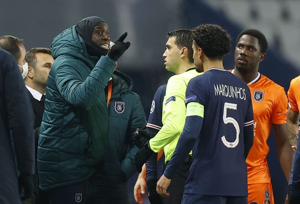 (video) Conflict în meciul dintre Paris Saint-Germain şi Istanbul Başakşehir. Jocul a fost întrerupt, iar arbitrul român a fost acuzat de rasism