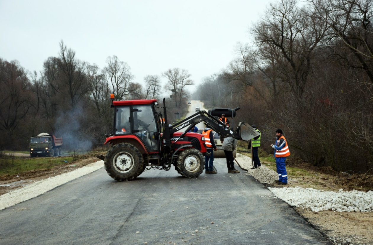 Echipa lui Ilan Șor a început înainte de termen programul de renovare a drumurilor în raionul Orhei