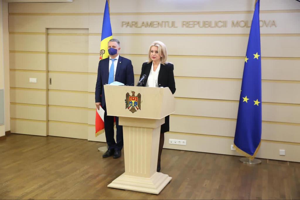Platforma Parlamentară „Pentru Moldova” vine cu mai multe concretizări privind proiectele de lege aprobate în 3 decembrie și declară război dezinformărilor