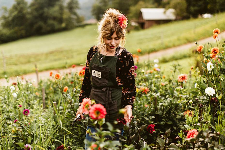 urban-farm-flowers-wedding-asheville-2