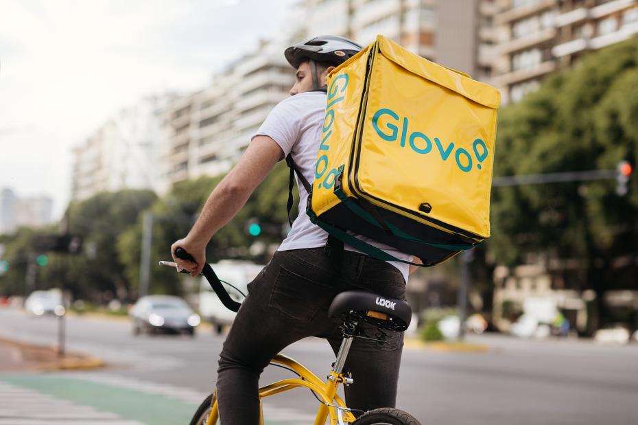 Glovo adaugă KFC listei de parteneri asociați și asigură livrarea gratuită până la finalul lunii februarie