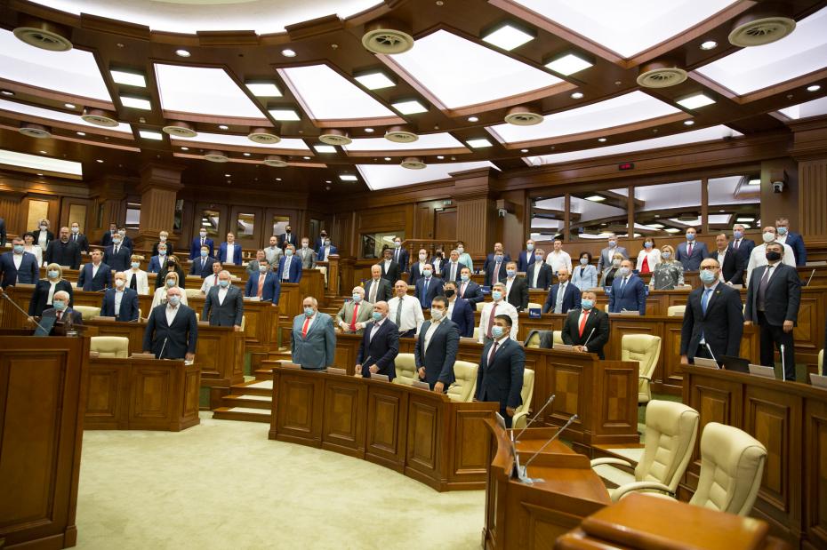 Privește live prima ședință a parlamentului din acest an. Ce subiecte vor fi dezbătute