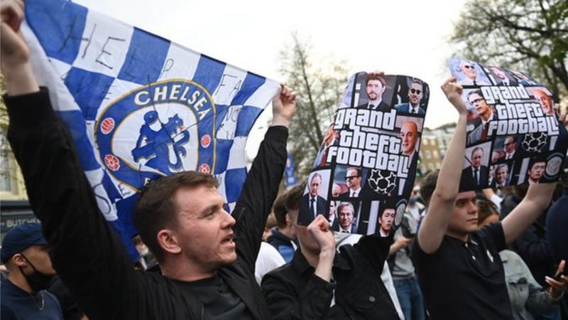 _118135157_chelsea_fans_epa