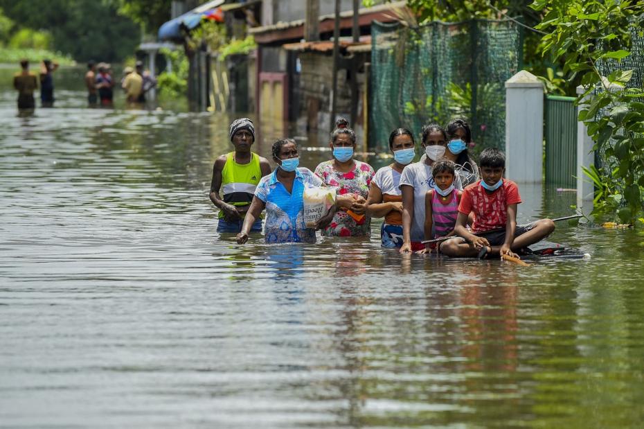 (foto) Ploi musonice în Sri Lanka: cel puțin 17 morți și mai multe localități sub ape