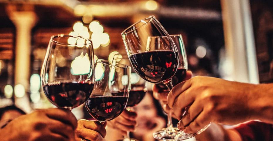 wine-glasses-cheers-1180×610