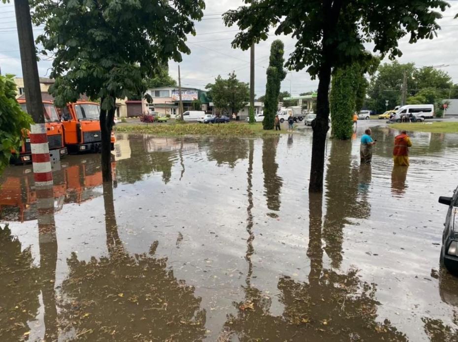 (foto, video) Orașul Odesa a fost afectat de cele mai grave inundații din ultimii opt ani