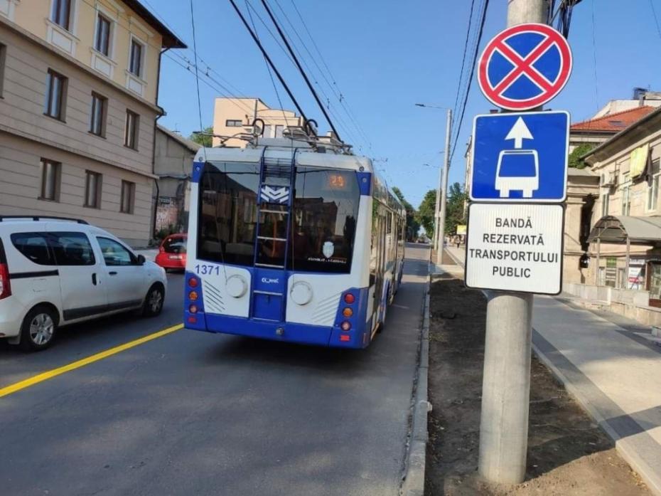 bandă transport public