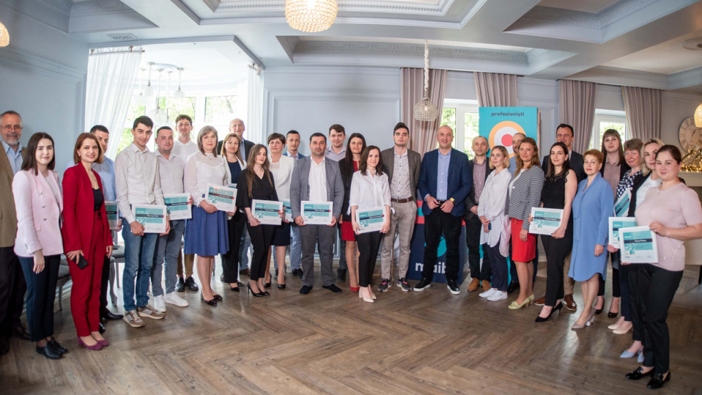 Cei mai buni angajați din Business Banking, premiați de top managementul maib