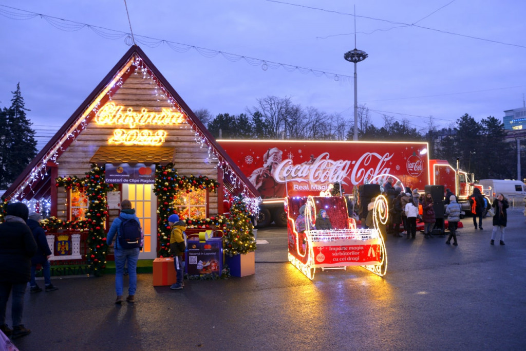 (foto) Renumitul camion Coca-Cola se află la Chișinău! Poți să-l vezi și să-i faci fotografii timp de două zile