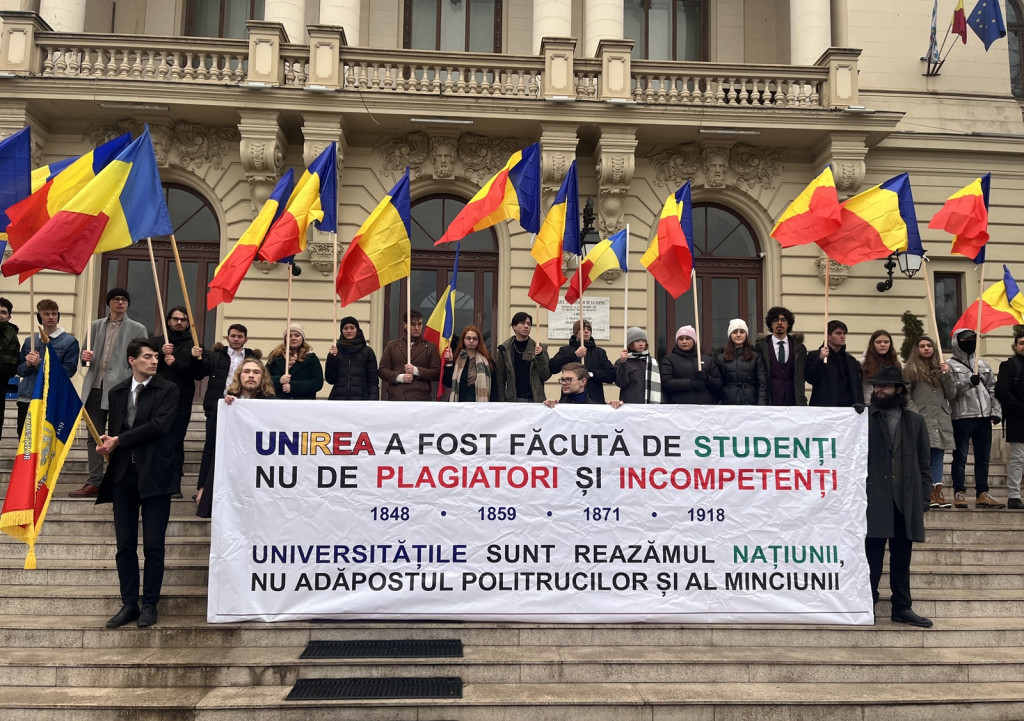 Un protest împotriva plagiatului academic a avut loc la Iași. La manifestație au participat și studenții basarabeni