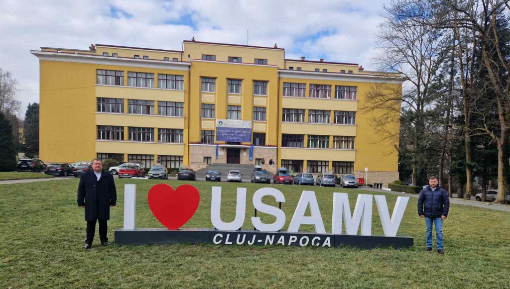 Profesorii FȘASM-UTM au fost într-o vizită la USAMV Cluj-Napoca