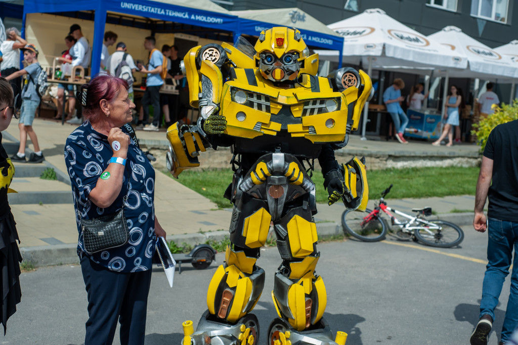 (video) Capitala a devenit hubul makerilor din Moldova. Cum s-a desfășurat cel mai mare festival tehnologic din țară, Chișinău Maker Faire