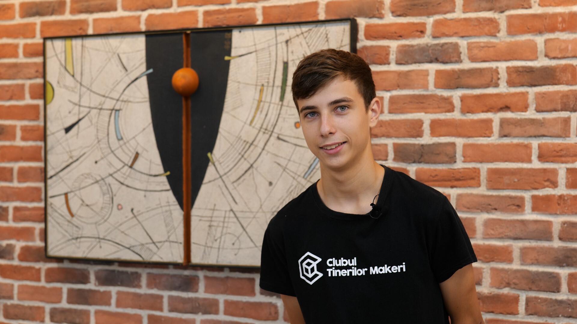 (video) Istoria de succes a lui Constantin Pleșca în Clubul Tinerilor Makeri. „Am învățat să controlez și să repar o dronă”