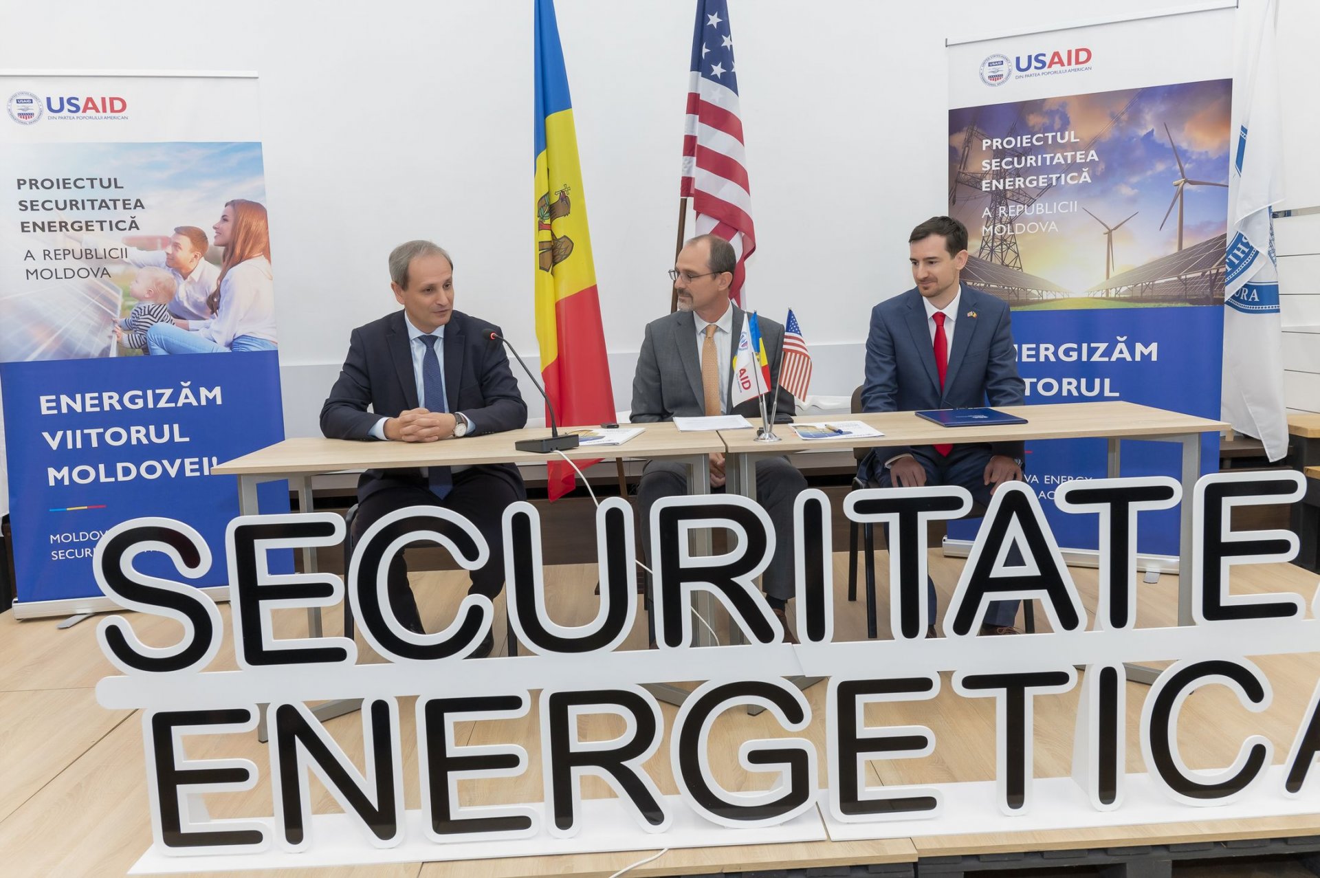 (foto) UTM a primit o donație de echipamente în domeniul auditului energetic din partea USAID Moldova și Ambasada Marii Britanii