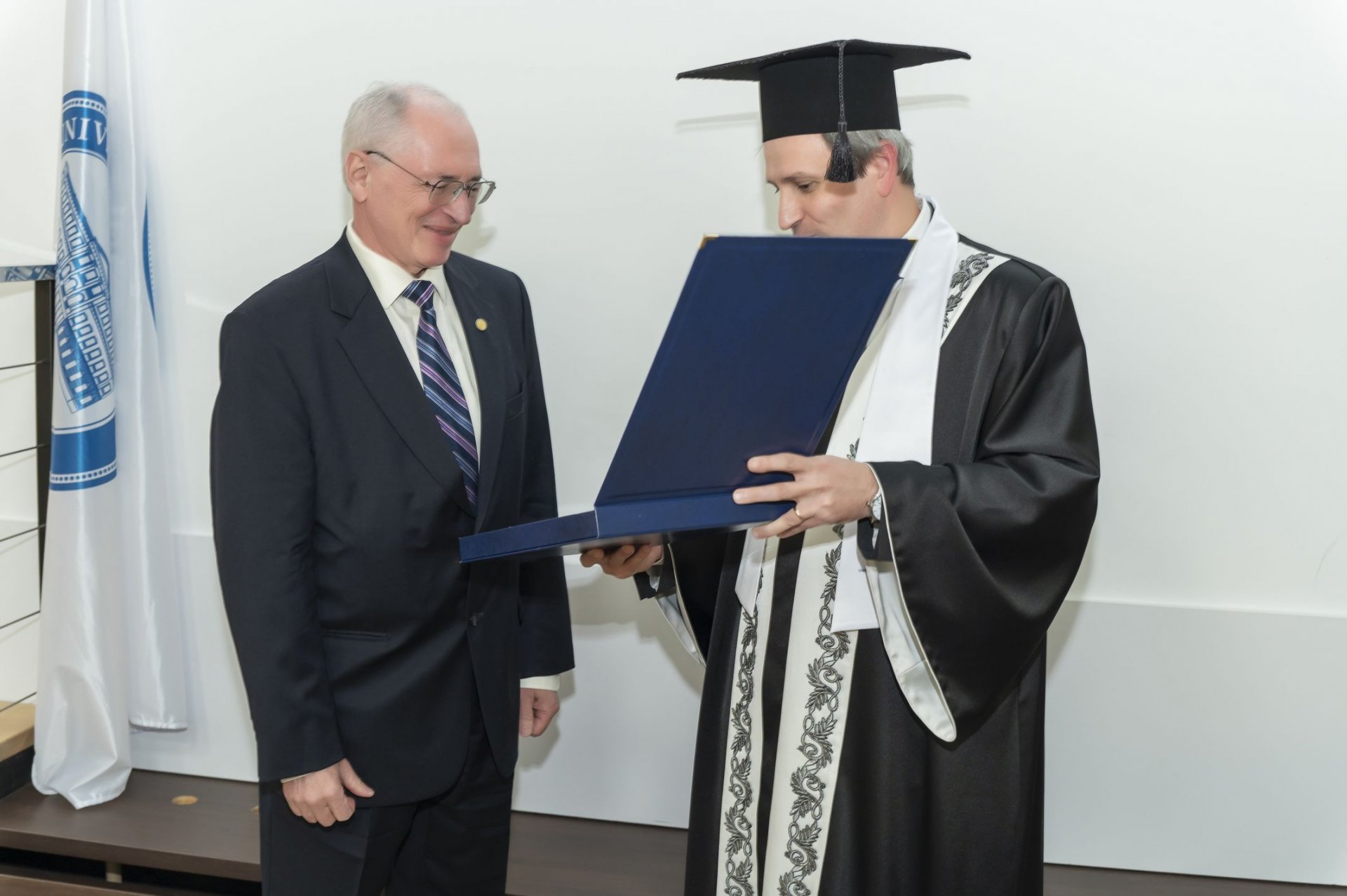 Profesorul și diplomatul moldovean Ceslav Ciobanu a fost onorat cu titlul de Doctor Honoris Causa al UTM