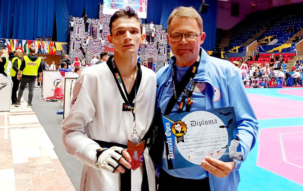 Luptătorul de taekwondo Serghei Uscov a obținut medalia de bronz în cadrul turneului internațional Dracula Open G-1