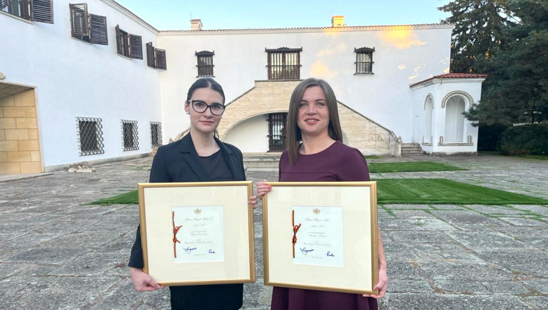 Studentele UTM Anastasia Oleinic și Elena Curcubet au fost premiate cu burse regale ale Casei Regale a României