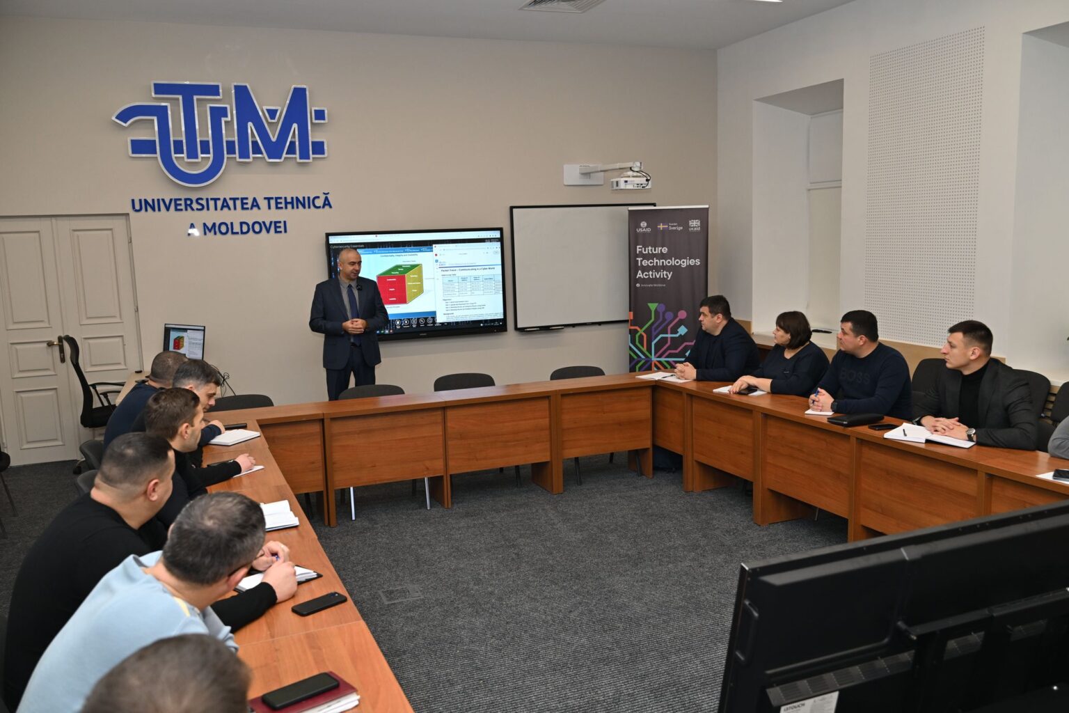 68 de funcționari publici cu statut special și manageri din cadrul subdiviziunilor subordonate MAI au fost instruiți în cadrul proiectului „Moldova Cybersecurity Academy”