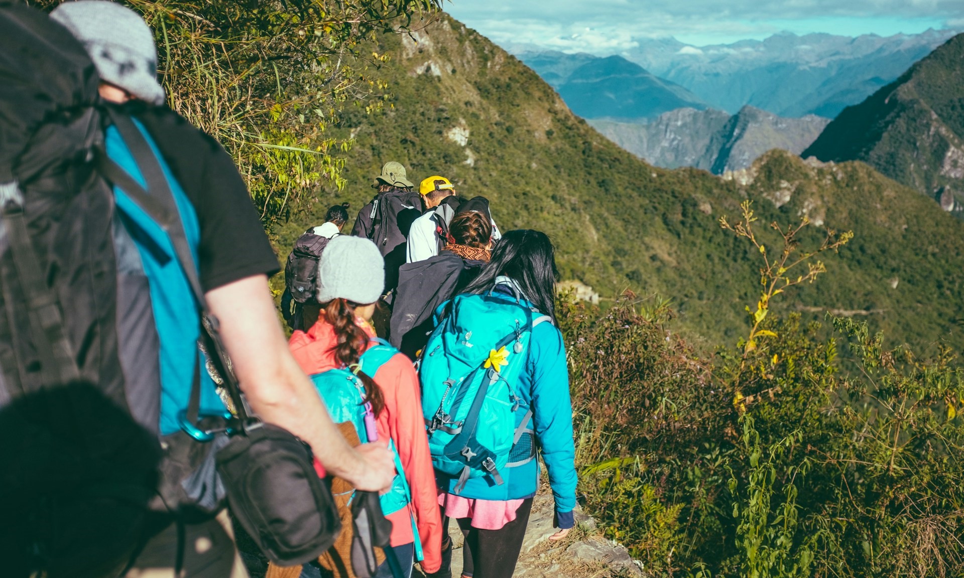 hiking drumeție tineri