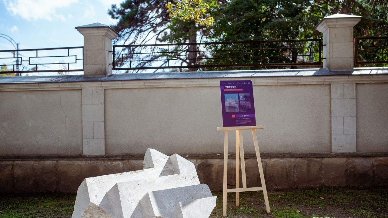 Tabăra de sculptură urbană. Muzeul Național al Literaturii Române a devenit un centru al creativității contemporane