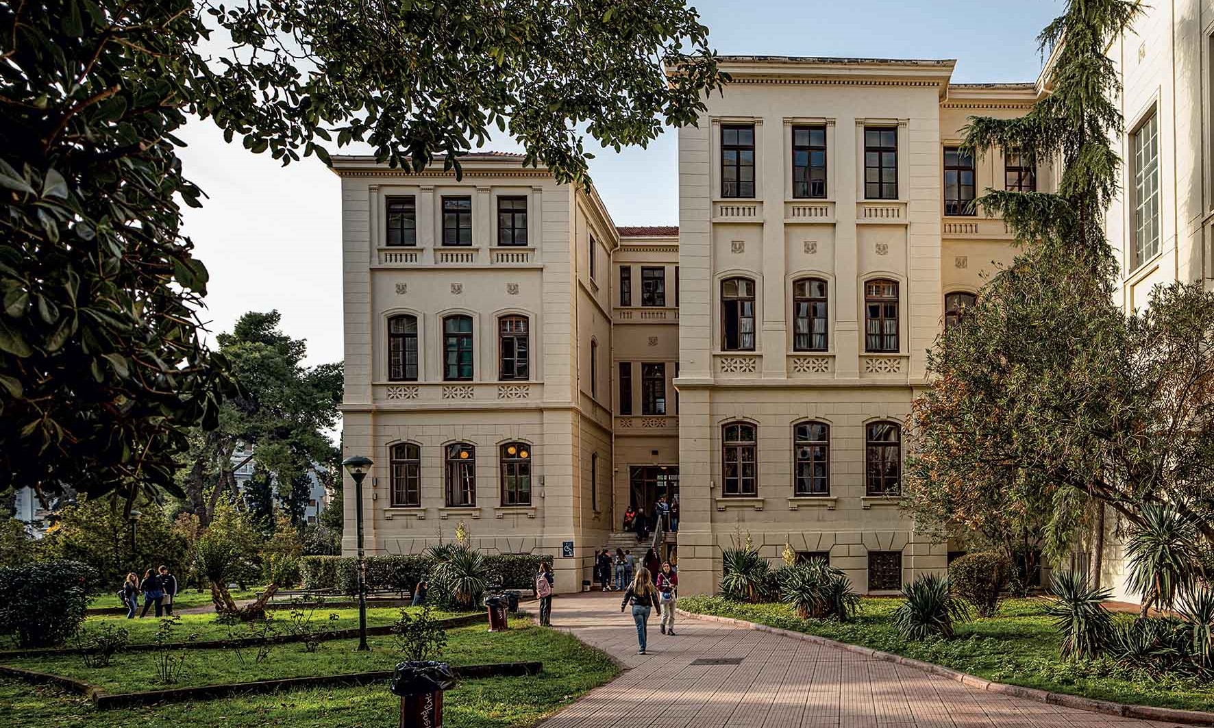 universitatea Aristotel din Grecia