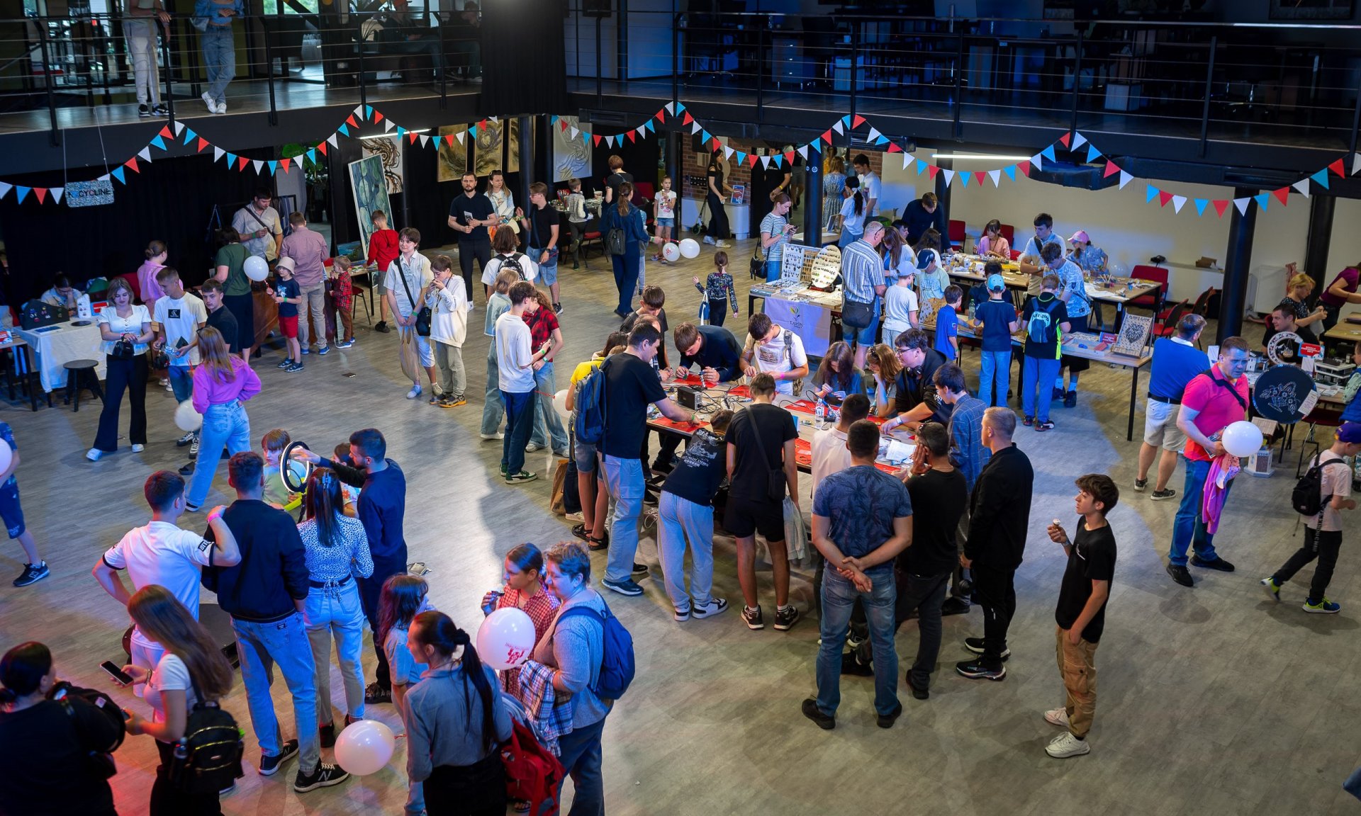 (video) Peste 1.000 de vizitatori au celebrat creativitatea și tehnologia la Chișinău Maker Faire 2025