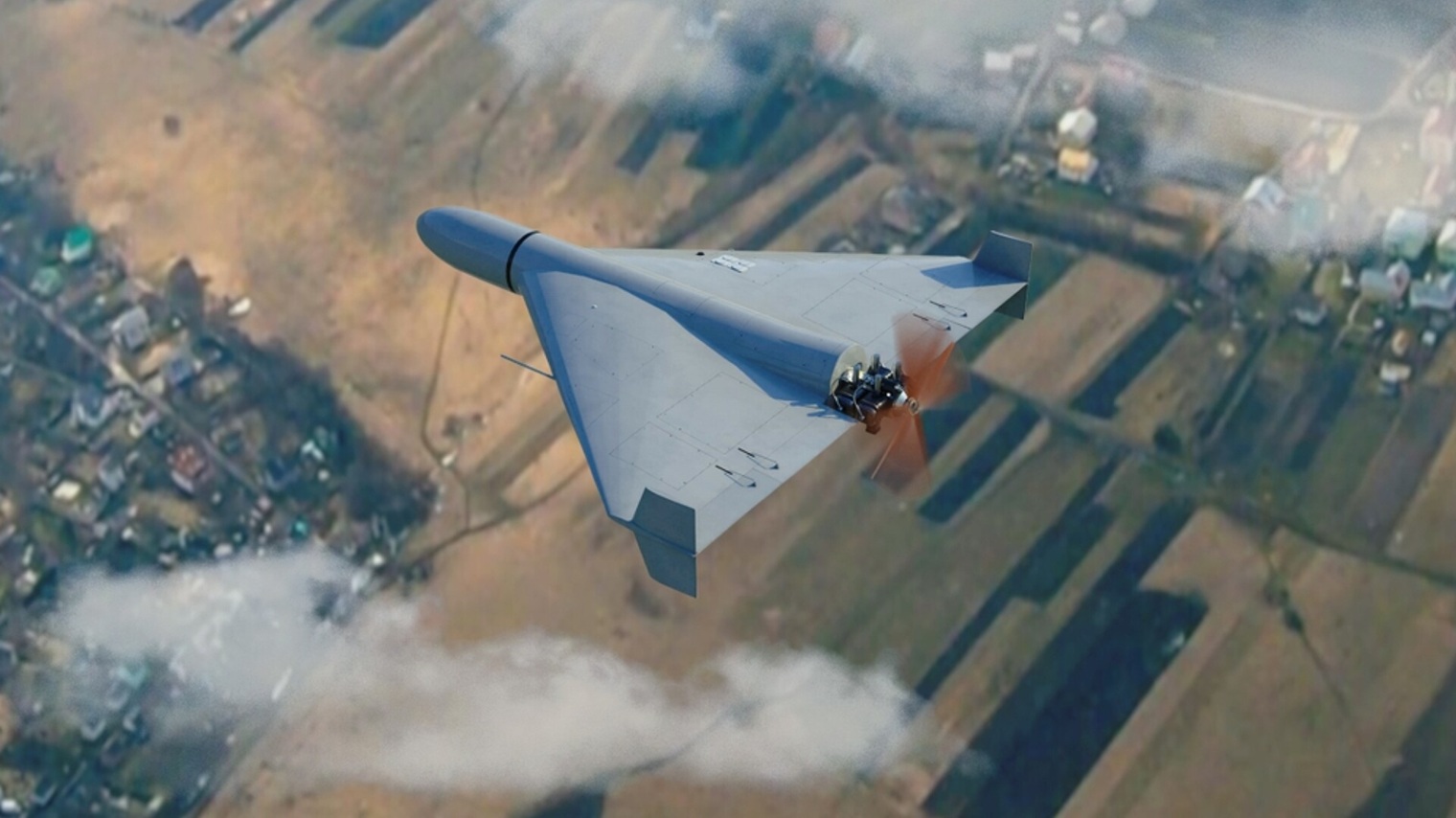 O dronă rusă, posibil, a survolat spațiul nostru aerian. Ce trebuie să faci dacă o vezi