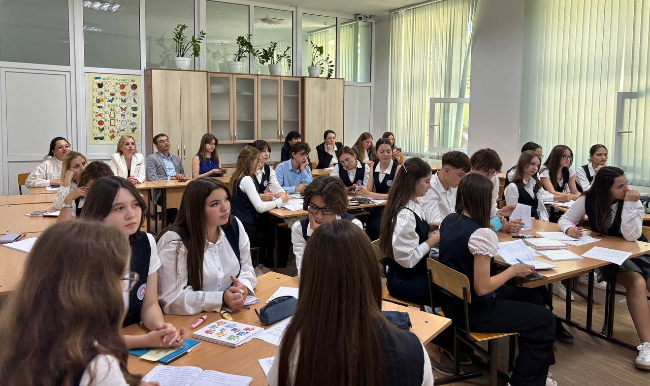 Elevi, școală (Facebook MEC)