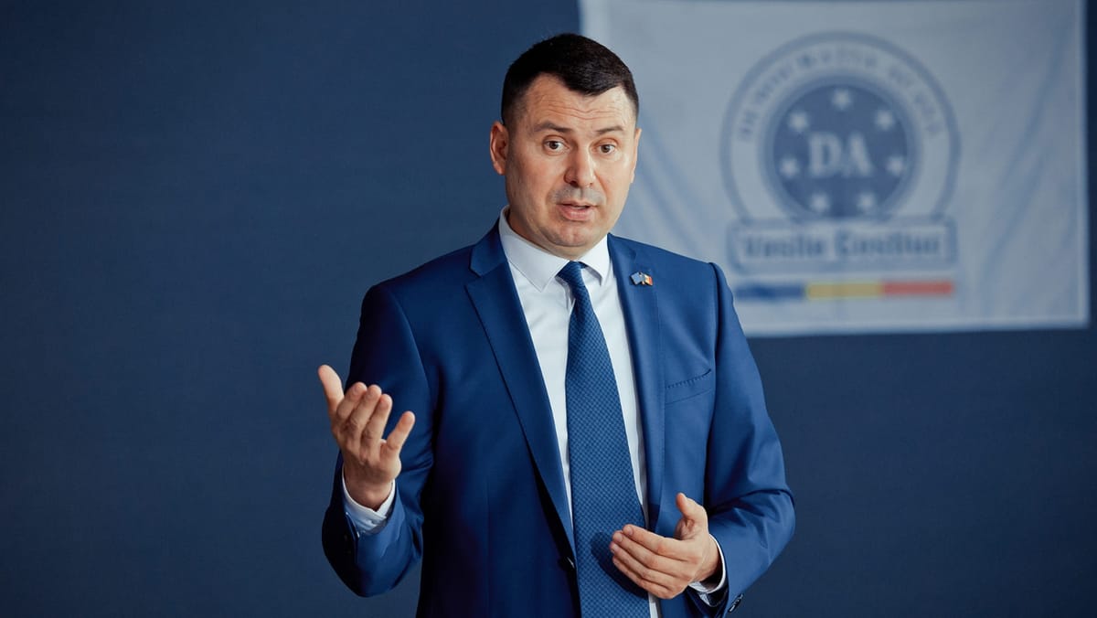 Cine este Vasile Costiuc, candidatul fără program electoral care a ajuns în Parlament