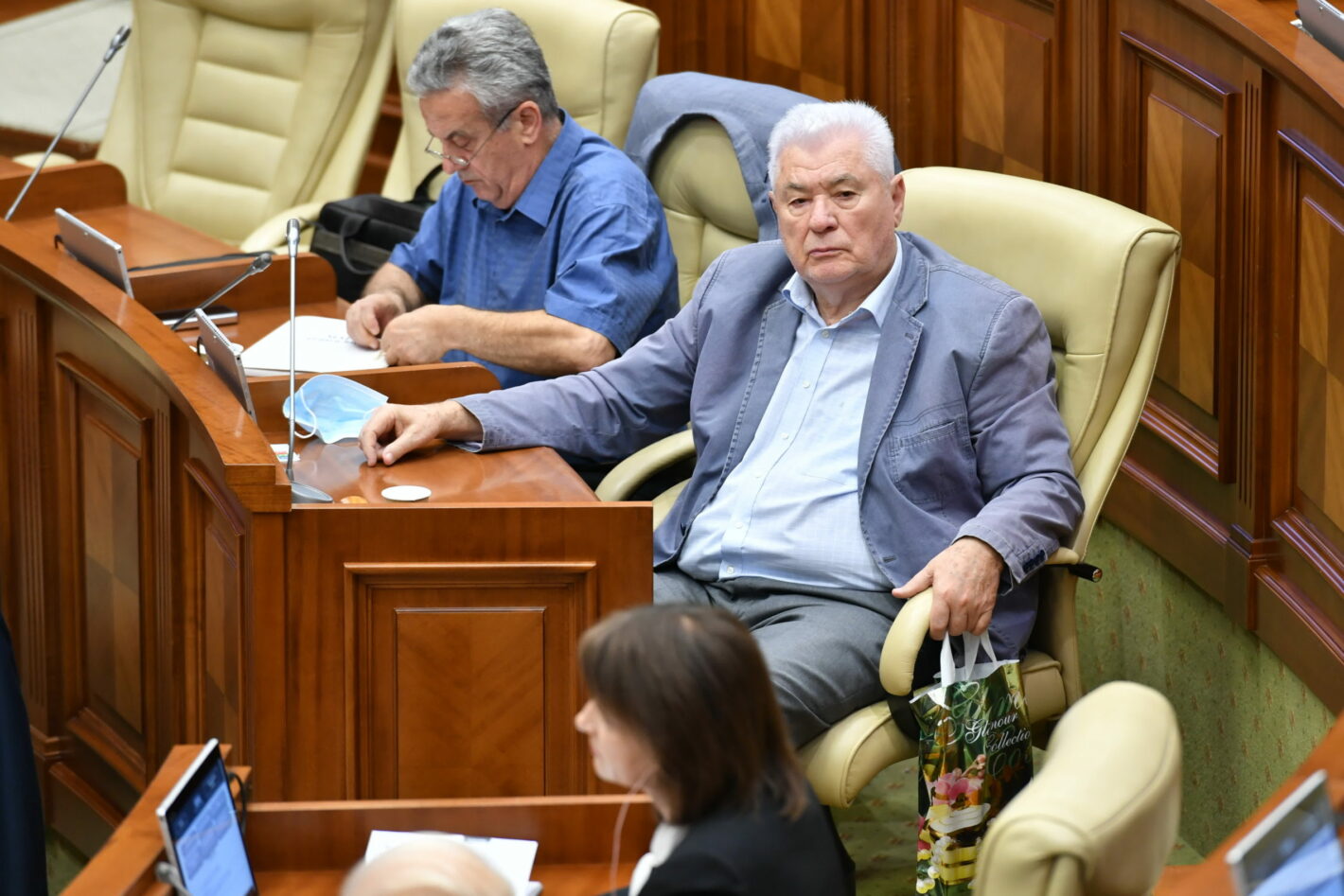 Cel mai în vârstă deputat din noul Parlament al Republicii Moldova. Acesta are 84 de ani