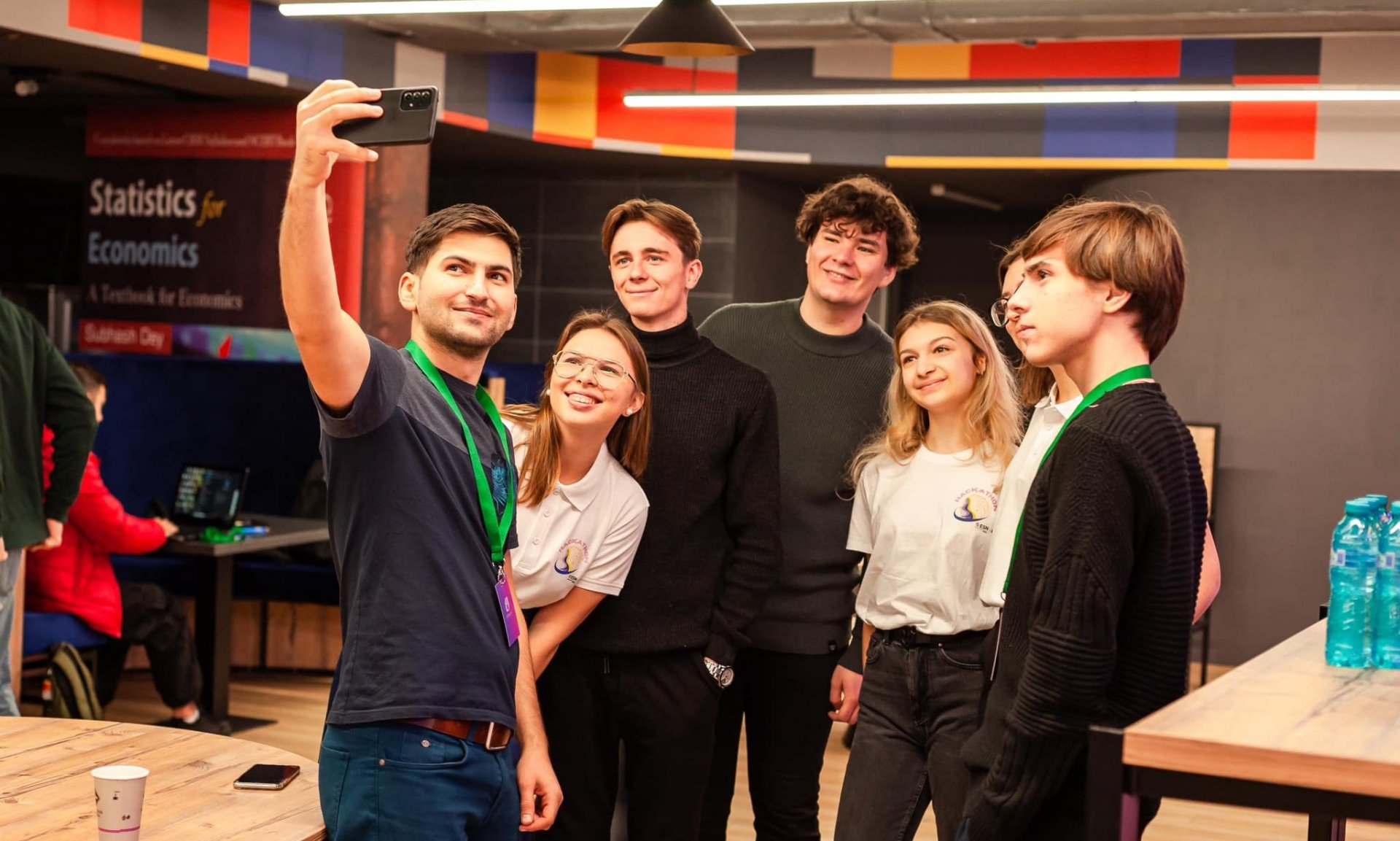 tineri evenimente fotografie grup studenți