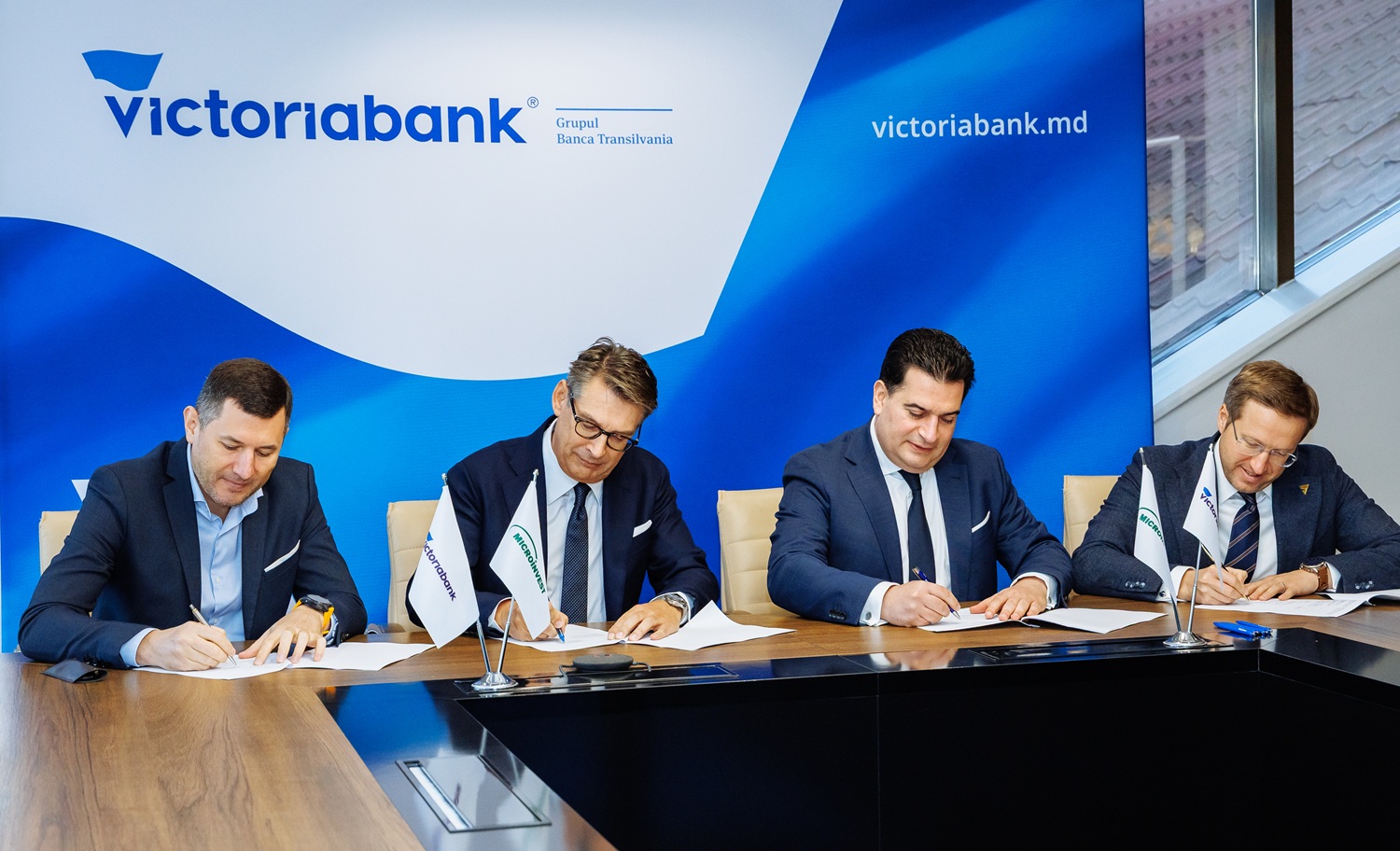 Victoriabank finalizează achiziția Microinvest