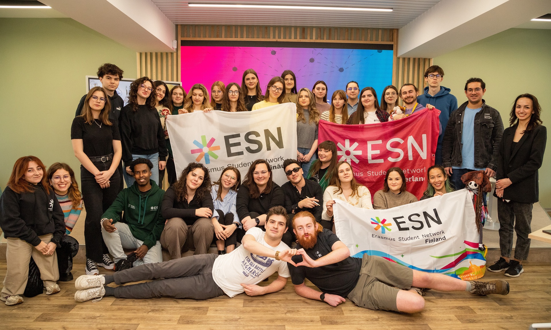 tineri oportunități echipă