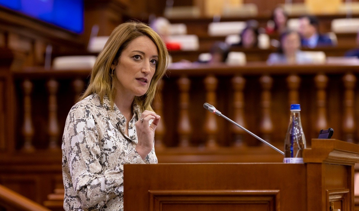 52492562568_736033b689_k