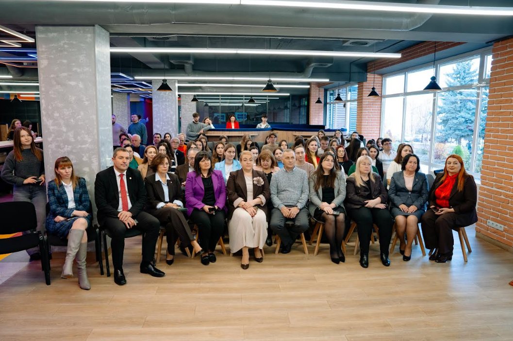 image_2025-11-26_130207095