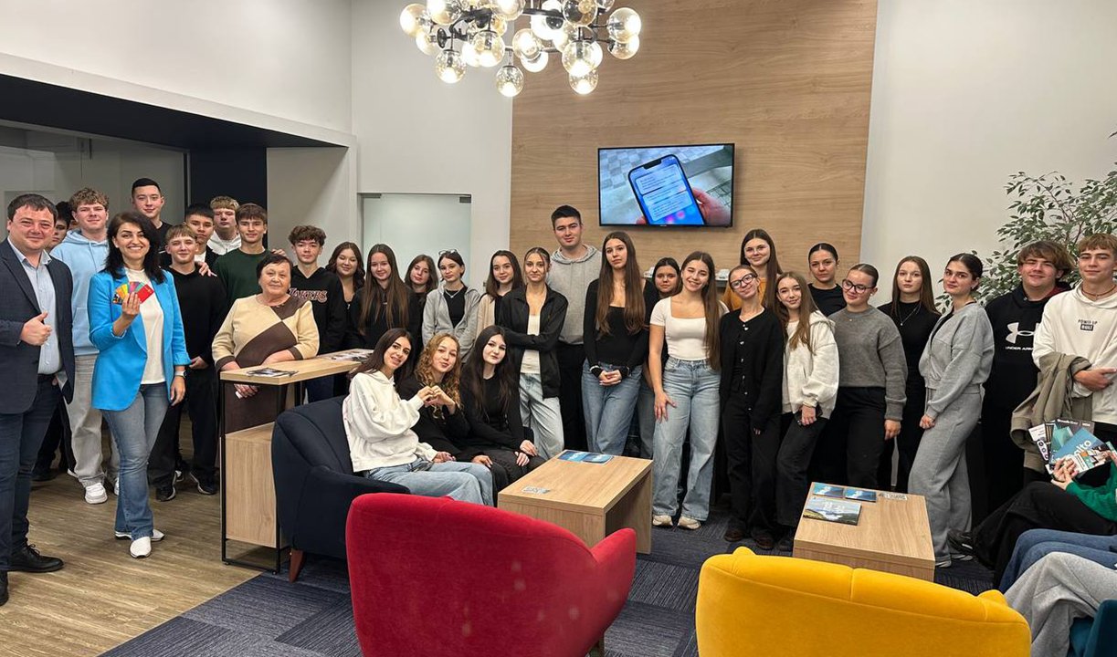 photo_5228928520753449872_y (1)