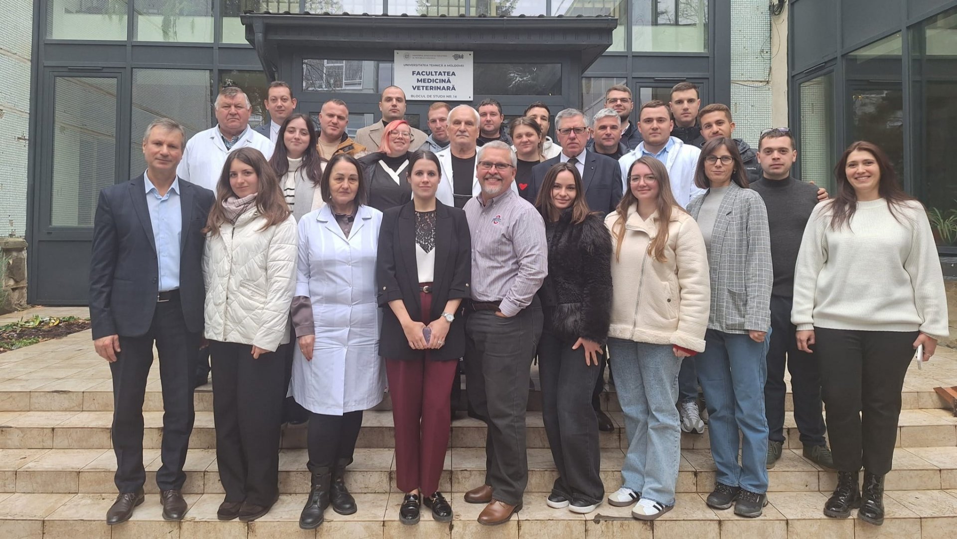 Seminarul „Evaluarea curriculumului universitar privind obiectivele învățării legate de rezistența antimicrobiană”