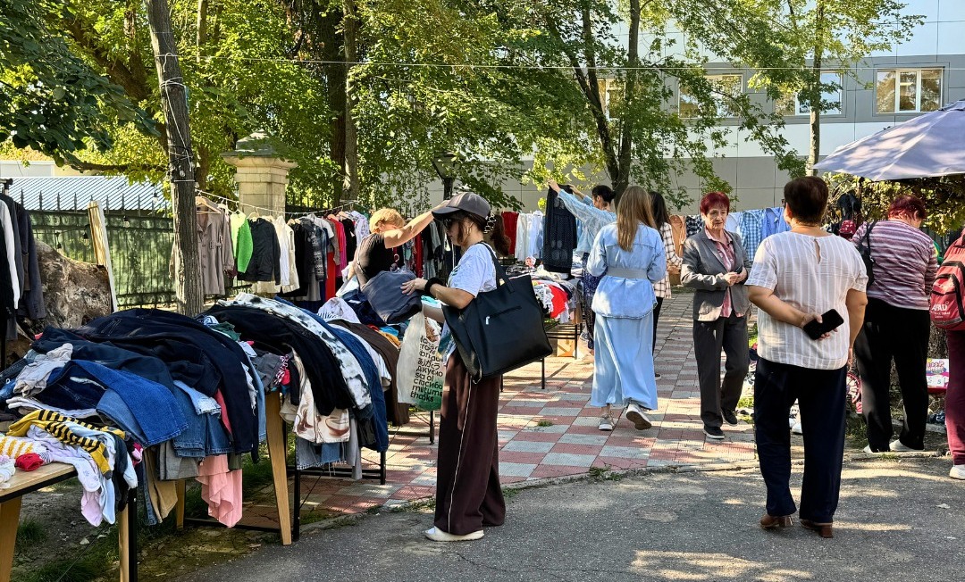 Vrei să înveți cum să-ți personalizezi hainele sau să le repari? Vino la un atelier de creație și dă a doua viață hainelor tale