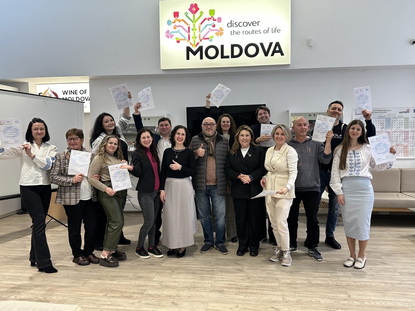 Ghizi de turism certificați la standarde internaționale. 11 profesioniști din domeniu au obținut certificatele de absolvire a unui curs de specializare, desfășurat pentru prima dată în Moldova