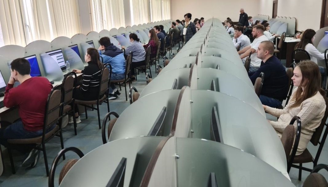 Absolvenții rezidențiatului la specialitatea Anesteziologie și terapie intensivă au susținut examenul european OLA
